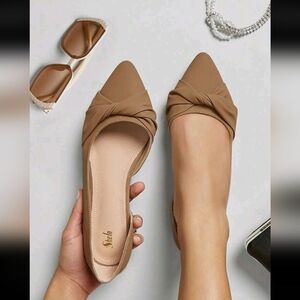 Pointed Toe Knot Flats